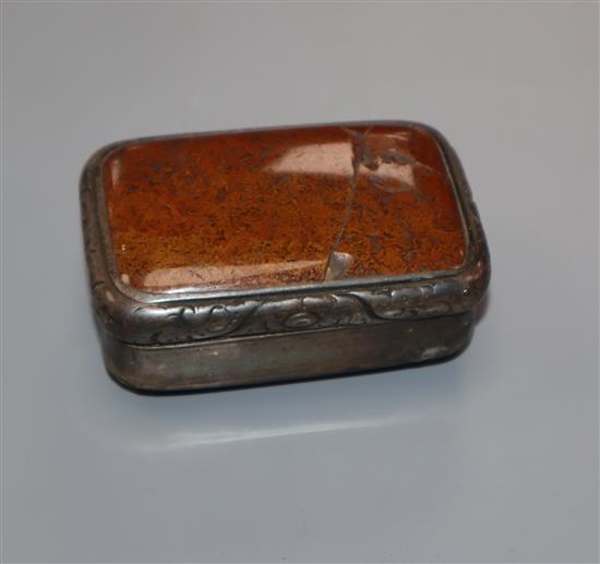 A George IV silver and hardstone mounted snuff box by Joseph Wilmore, Birmingham, 1821 (a.f.), 63mm.